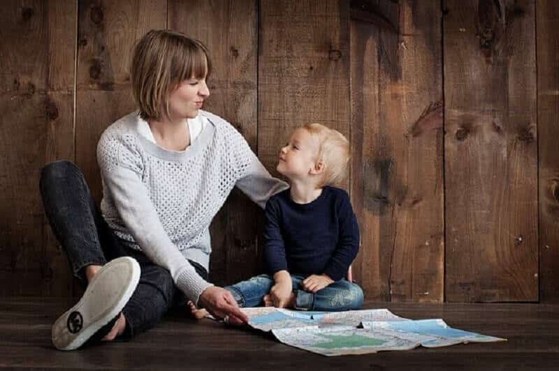 Comment préparer mon enfant à sa première visite ?