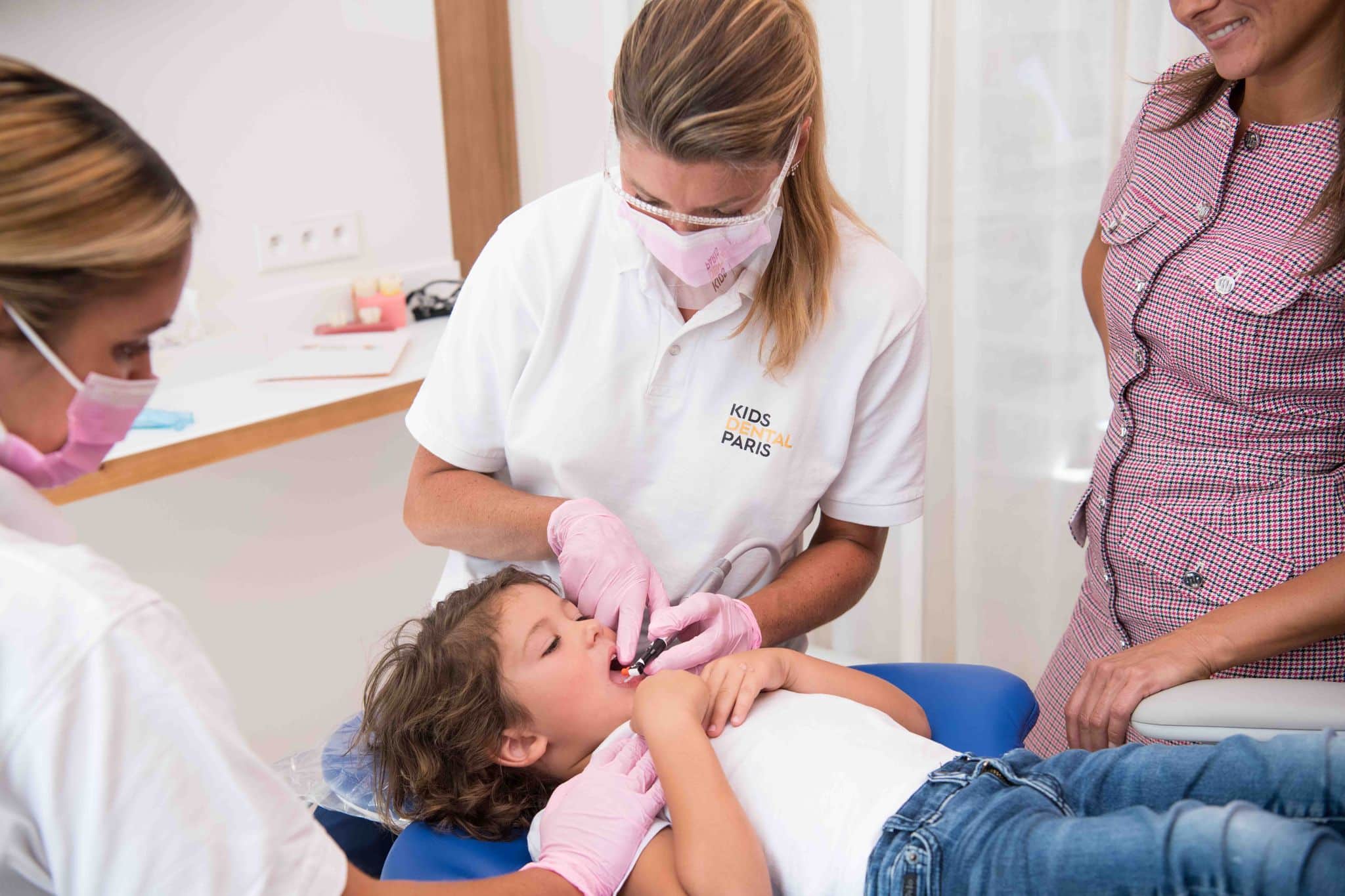 Soins dentaires pour les enfants en situation de handicap ou atteint de Troubles du Spectre de l'Autisme (TSA)