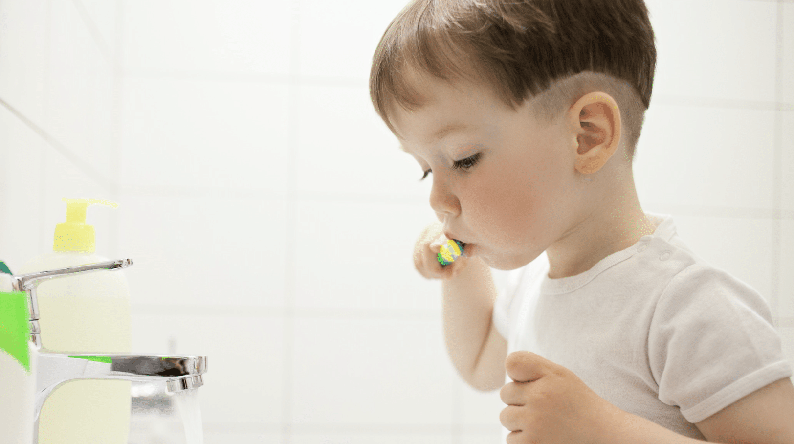 Quelle brosse à dents choisir pour un enfant de 2 ans ?