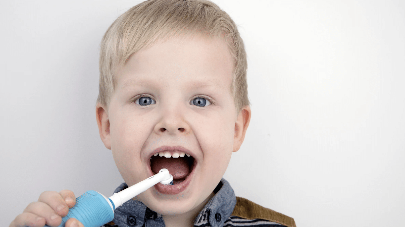 L’utilisation d’une brosse à dents électrique est-elle sûre pour les enfants ?