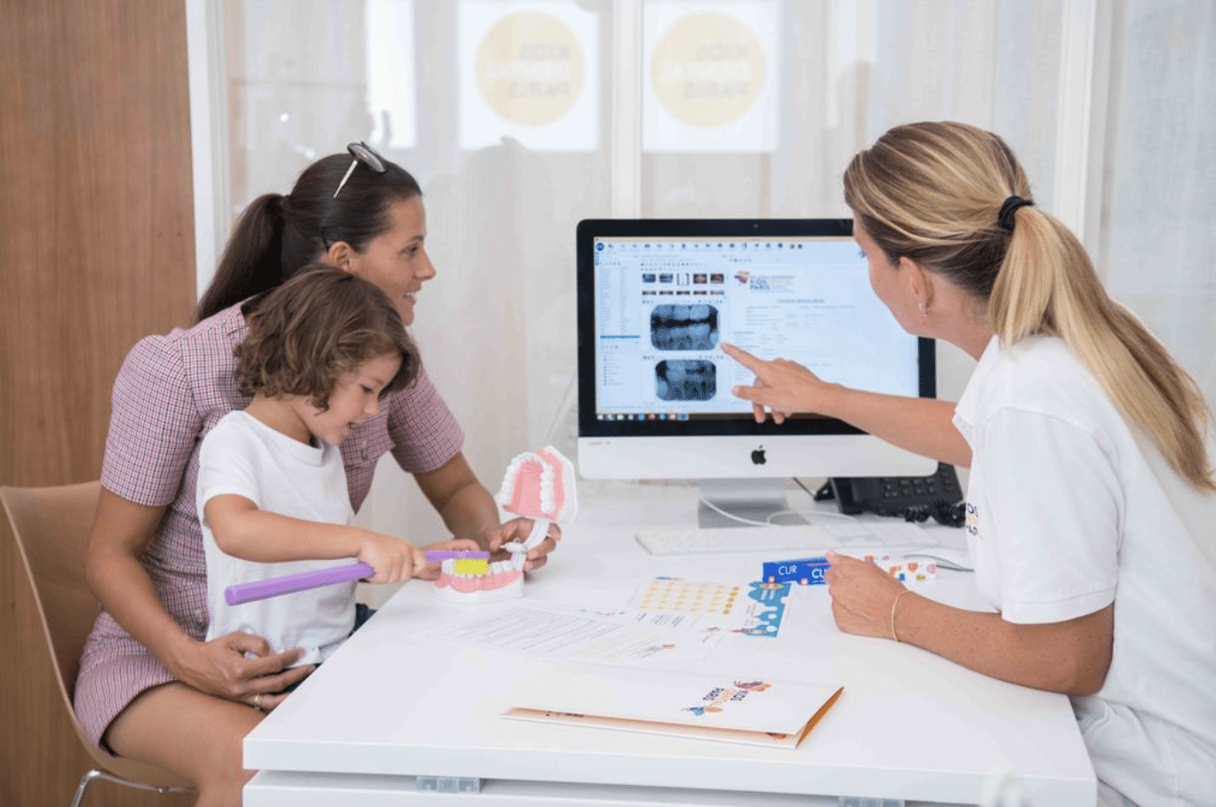 Les dents de lait peuvent-elles se chevaucher ?