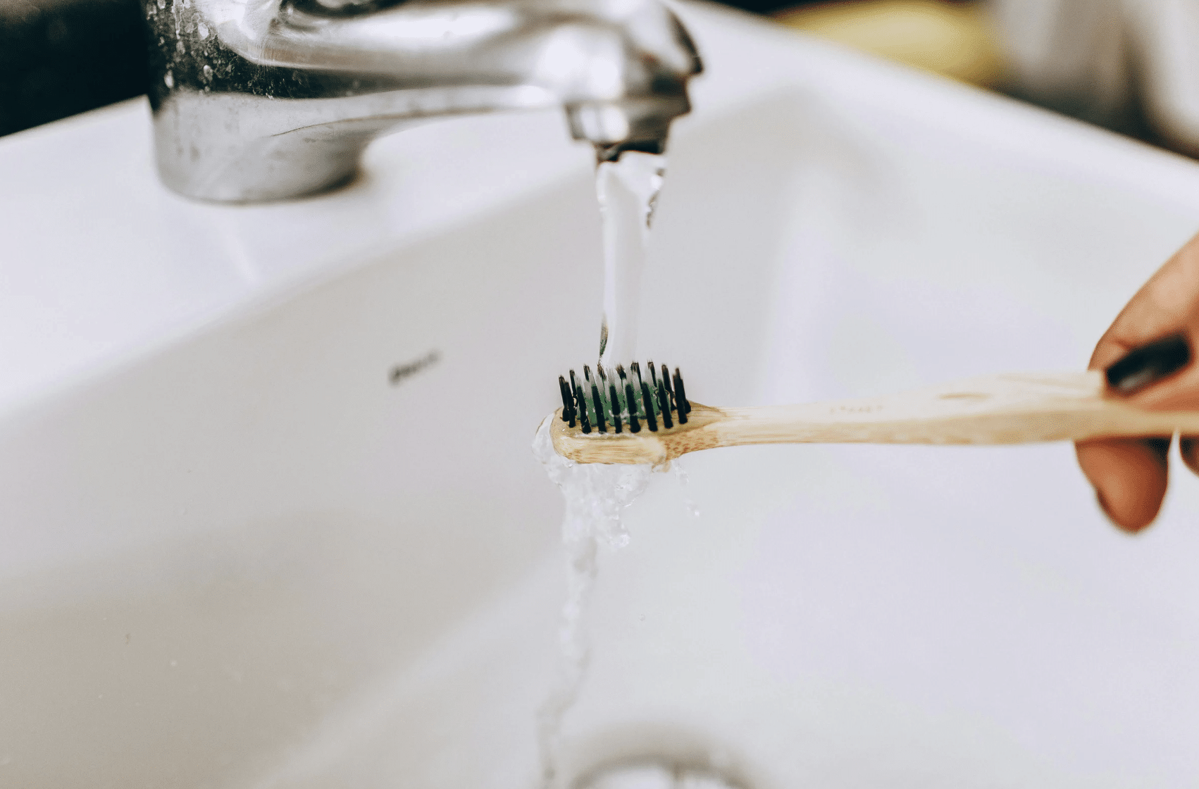 Comment désinfecter une brosse à dents d’enfant ?