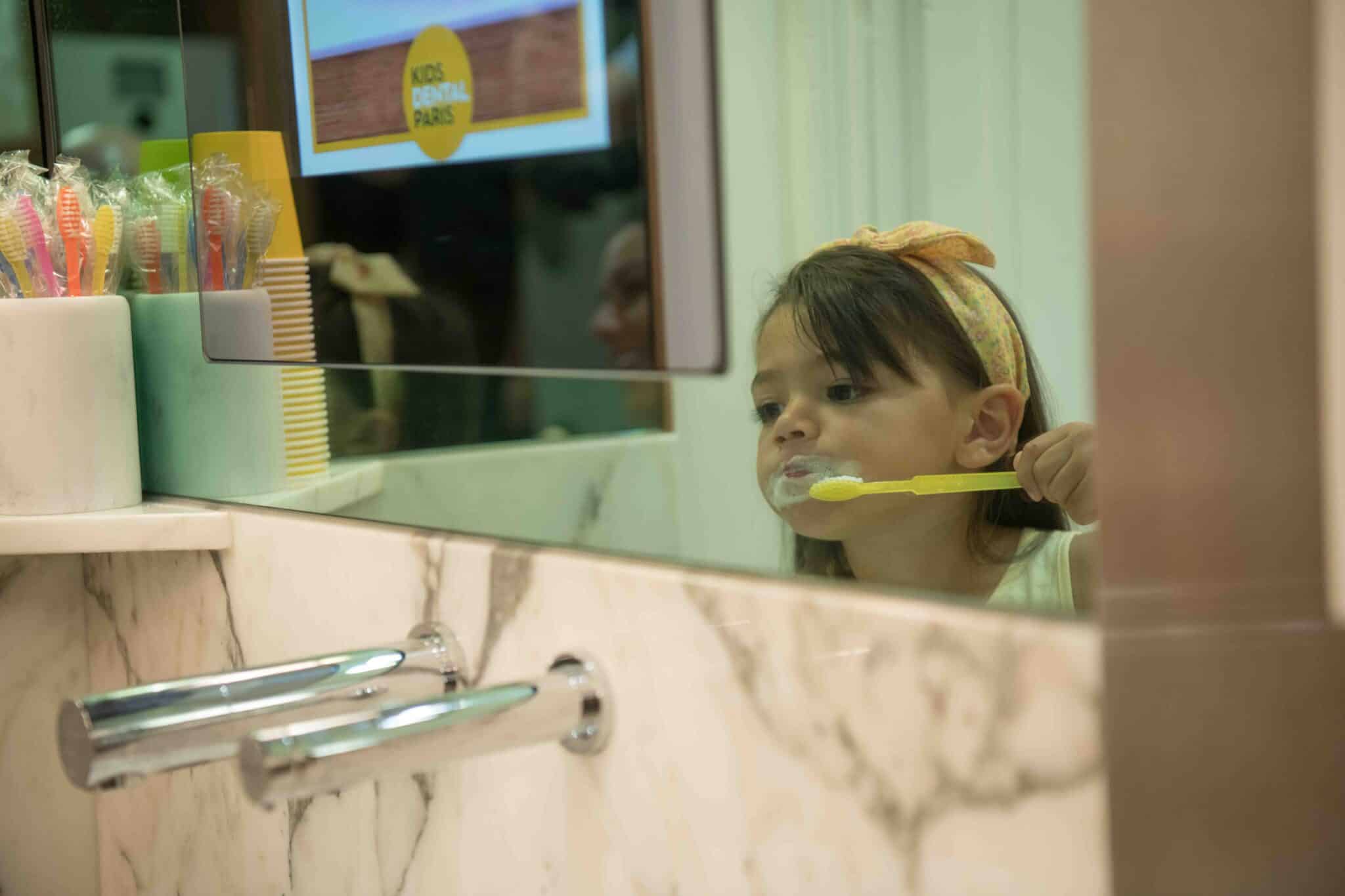 Mon enfant vomit au brossage : comment réagir ?