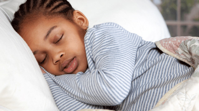 Mon enfant respire par le nez mais a les dents mal alignées : pourquoi ?